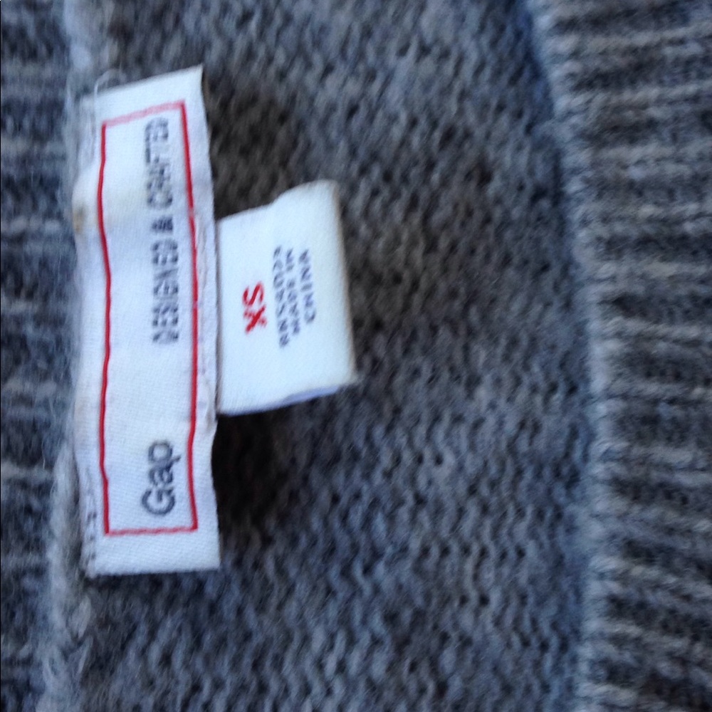 Woman's gap gray sweater - Picture 6 of 6